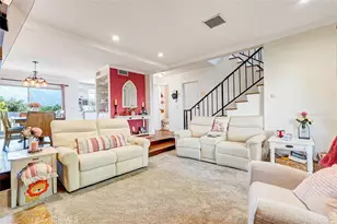 10480 Sunland Blvd, Sunland, CA 91040 - Photo 4