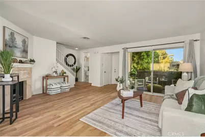18550 Hatteras Street #87, Tarzana, CA 91356 - Photo 2