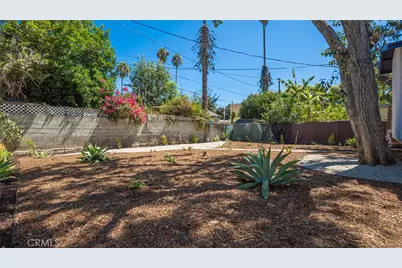 7732 Garden Grove Avenue, Reseda, CA 91335 - Photo 32