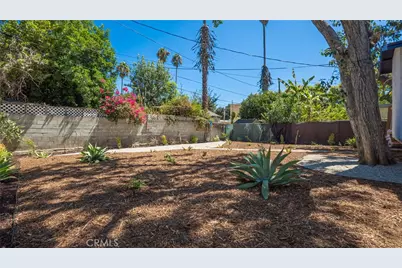 7732 Garden Grove Avenue, Reseda, CA 91335 - Photo 38