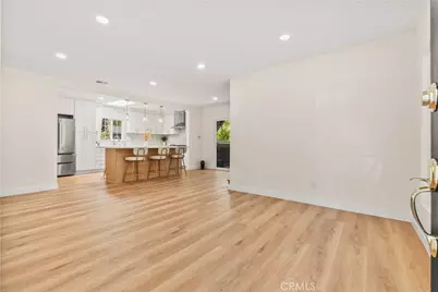 7732 Garden Grove Avenue, Reseda, CA 91335 - Photo 18
