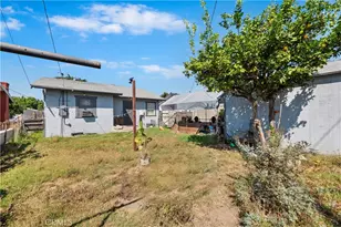 1438 W 70th, Los Angeles, CA 90047 - Photo 20