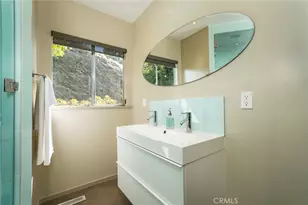 2770 Mira Vista Dr, Glendale, CA 91208 - Photo 36