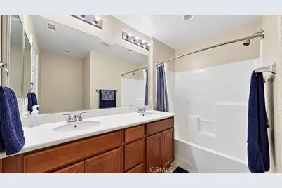 14671 Sherman Way, Van Nuys, CA 91405 - Photo 16