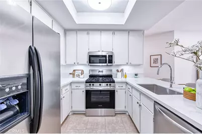 221 S Oak Knoll Avenue #202, Pasadena, CA 91101 - Photo 12