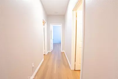 29223 Bernardo, Valencia, CA 91354 - Photo 32
