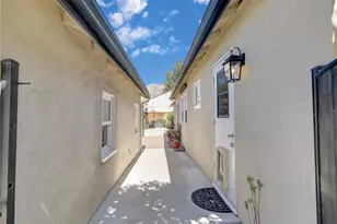 367 Eaton Dr, Pasadena, CA 91107 - Photo 36