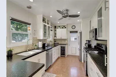 367 Eaton Drive, Pasadena, CA 91107 - Photo 10