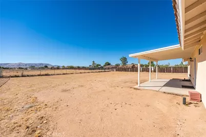 22607 Lucilla, Apple Valley, CA 92308 - Photo 26