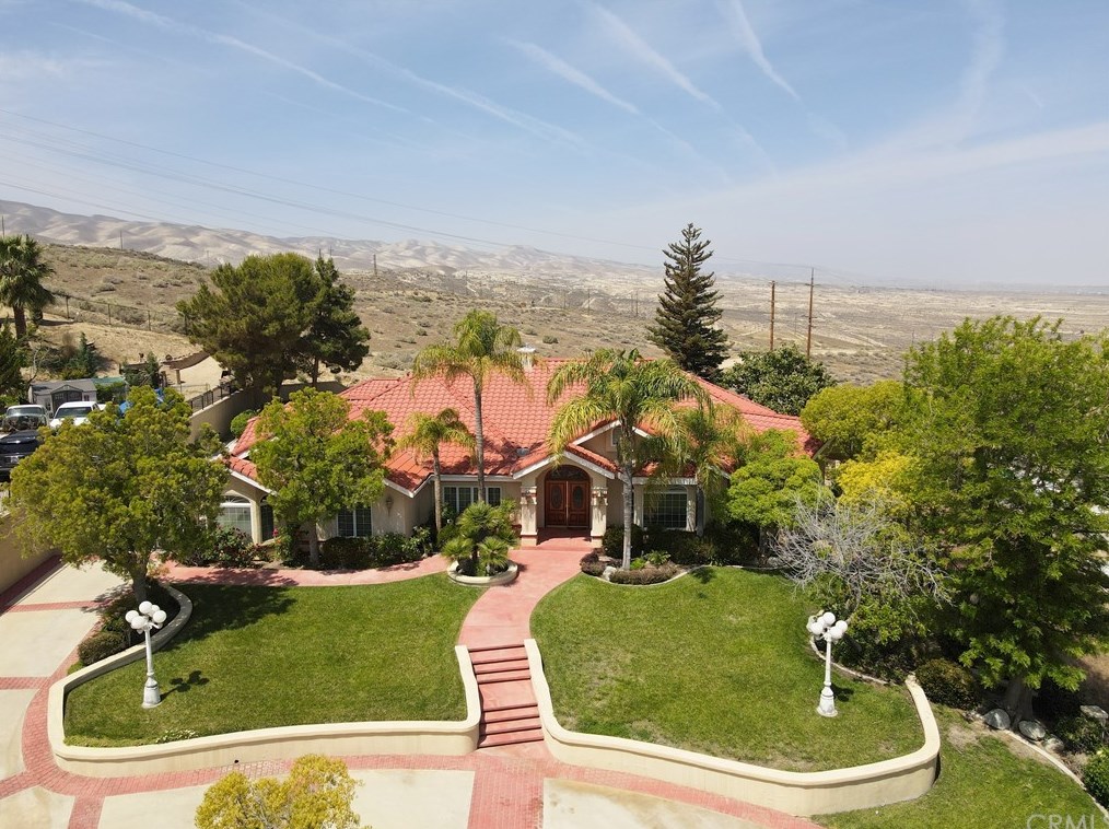 902 Arroyo Way, Taft, CA 93268