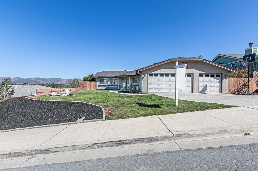 135 Elvira Way, Nipomo, CA 93444-5628