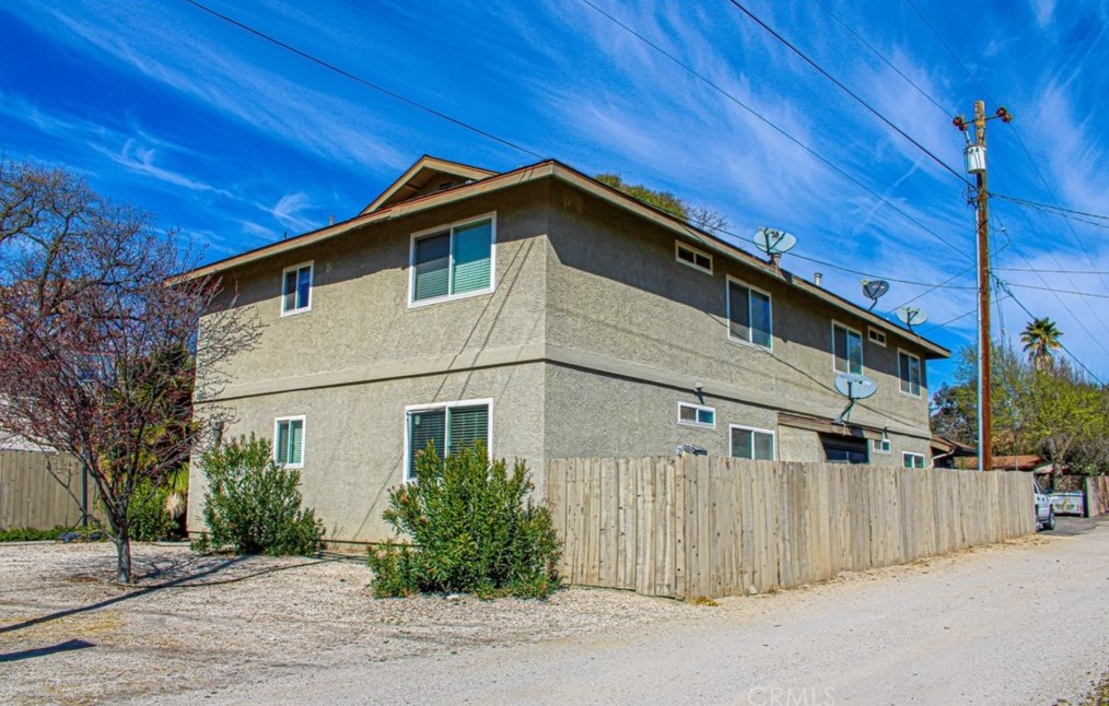 1021 19th St, Lake Nacimiento, CA 93446