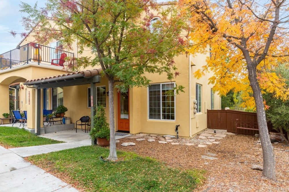 603 Nicklaus St #13, Lake Nacimiento, CA 93446