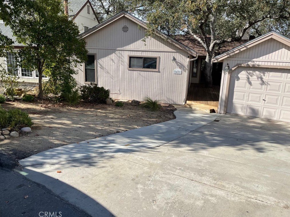 2421 Sandpiper Ln, Lake Nacimiento, CA 93446