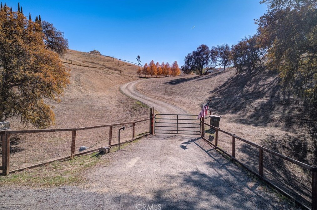 5380 Morning Star Pl, Lake Nacimiento, CA 93446