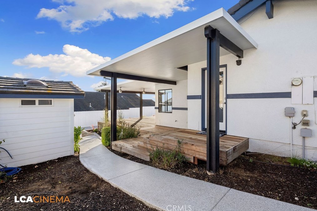 2680 Christmas Tree Pl, Oceano CA  93445-8982 exterior