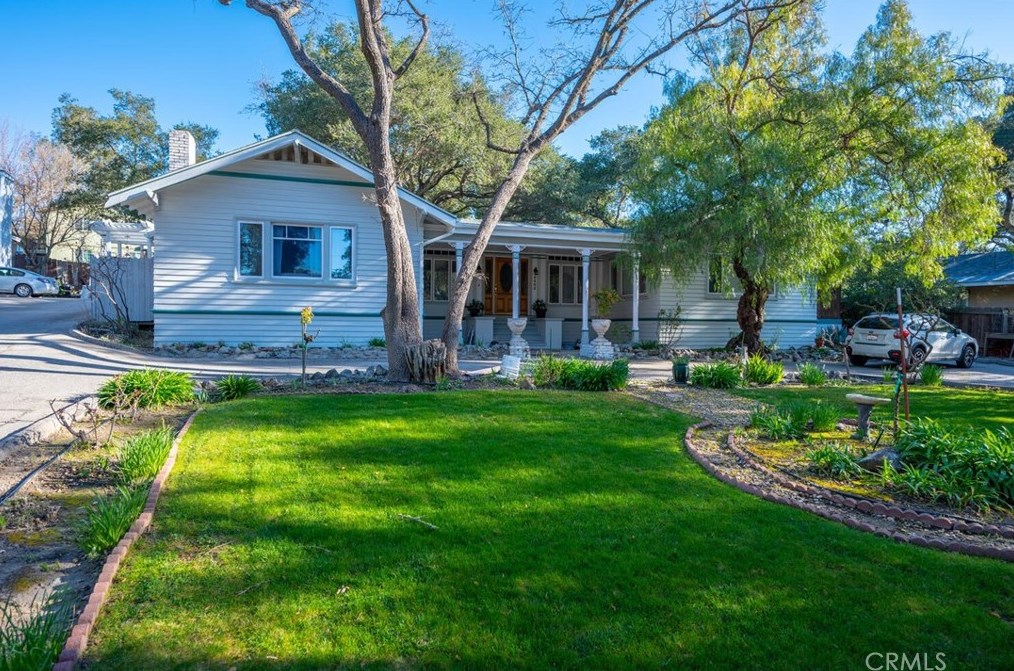 5401 Olmeda Ave, Atascadero CA 93422-3330 exterior