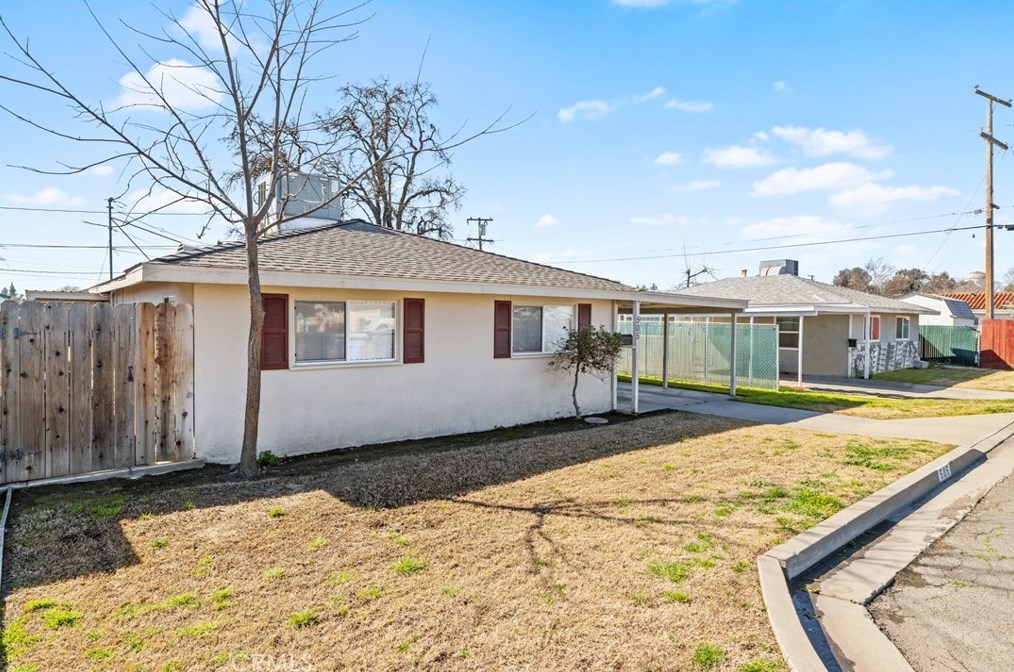505 E Water St, Hanford, CA 93230