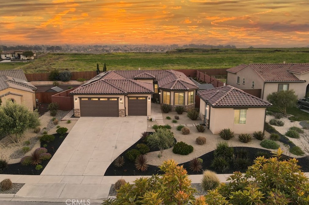 1948 Vista Del Pueblo, Nipomo, CA 93444