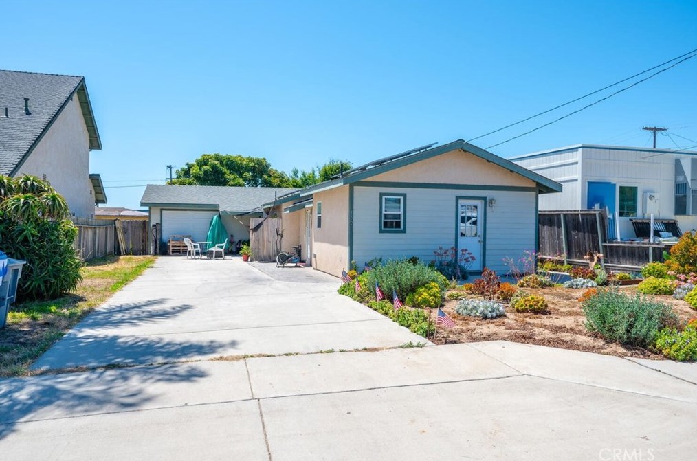 1520 20th St, Oceano, CA 93445-9324