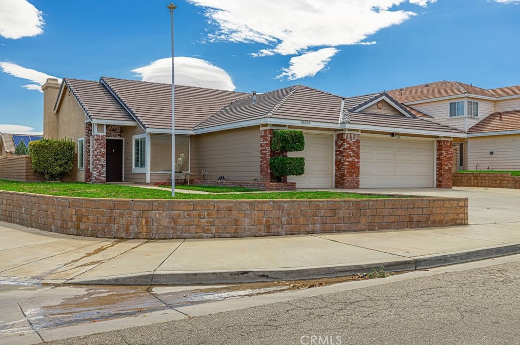 36554 Peridot Ln, Palmdale, CA 93550-8366
