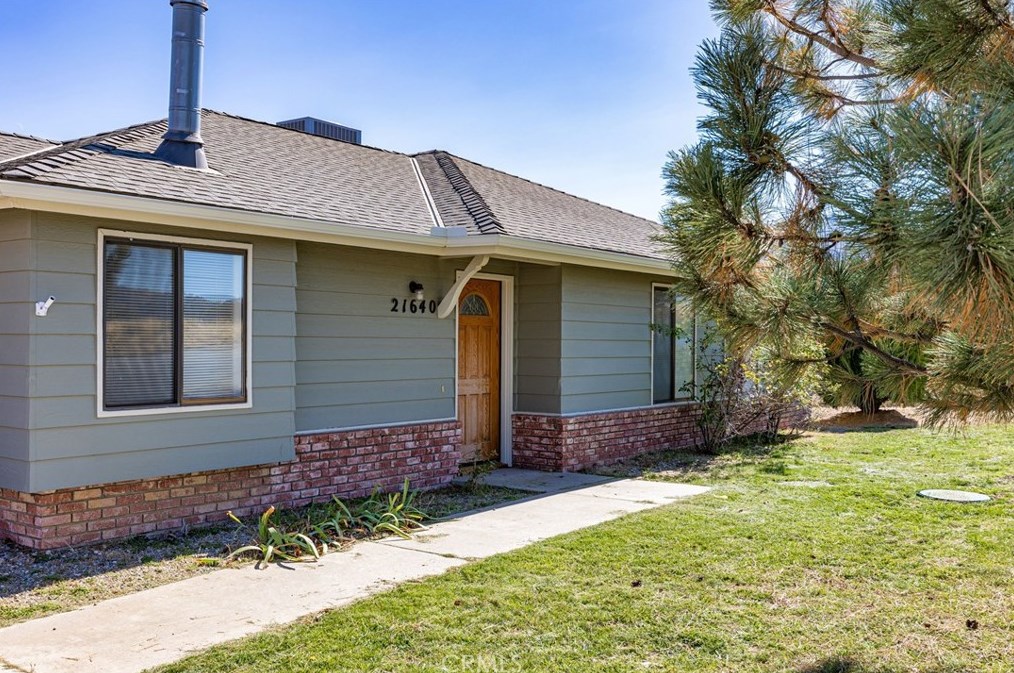 21640 Westwood Blvd, Tehachapi, CA 93561