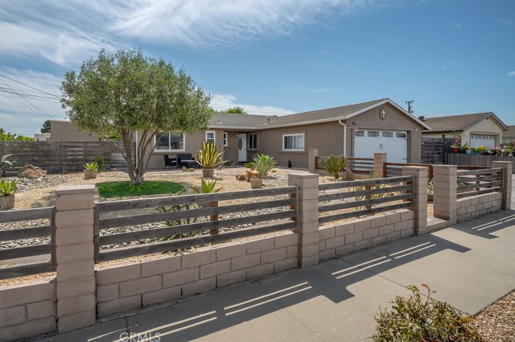 3410 Willowood Dr, Santa Maria, CA 93455