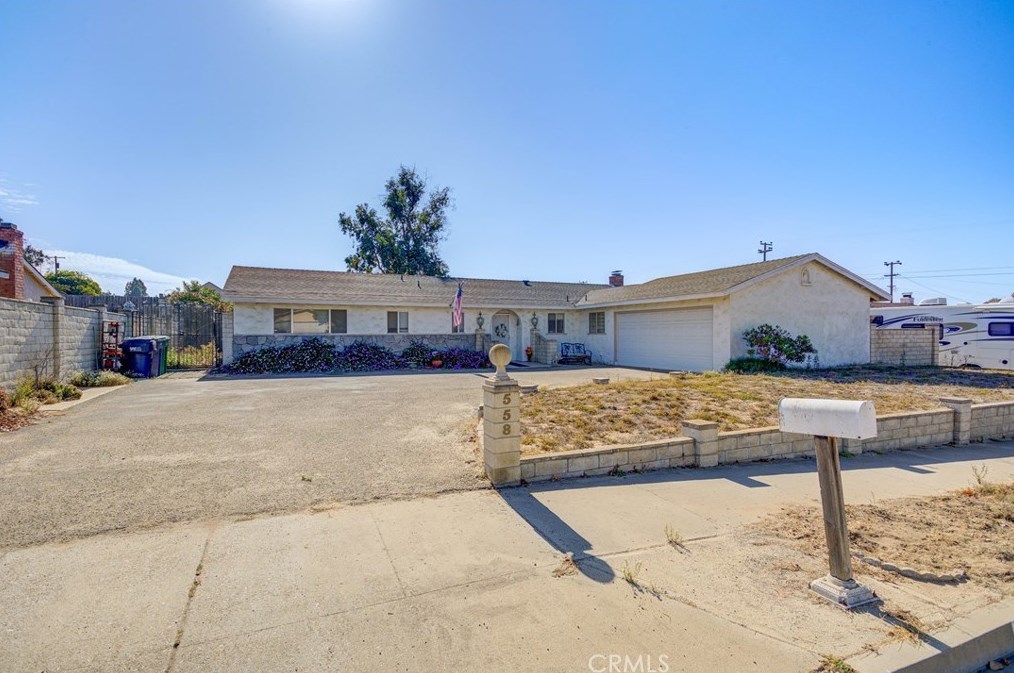 558 Shirley Ln, Santa Maria, CA 93455-3247