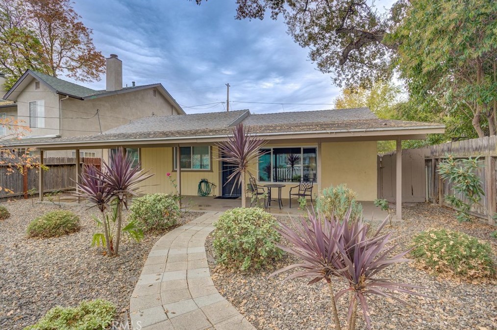 1832 Park St, Lake Nacimiento, CA 93446