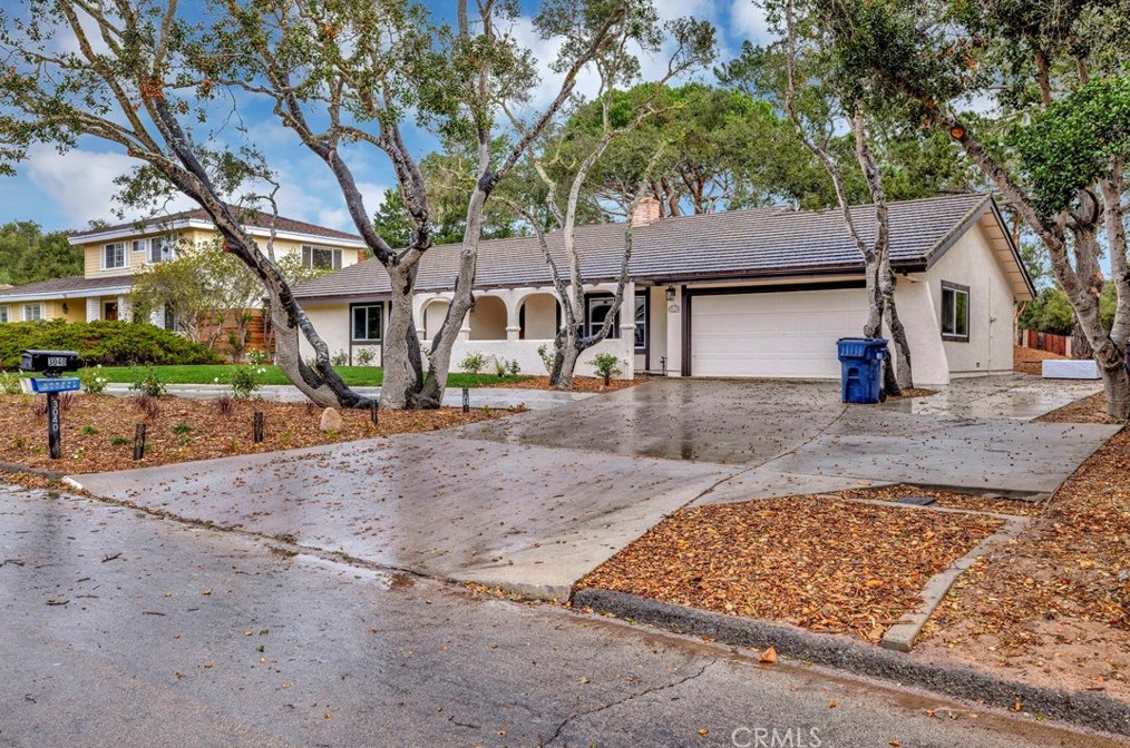3040 Oak Pointe Dr, Lompoc, CA 93436