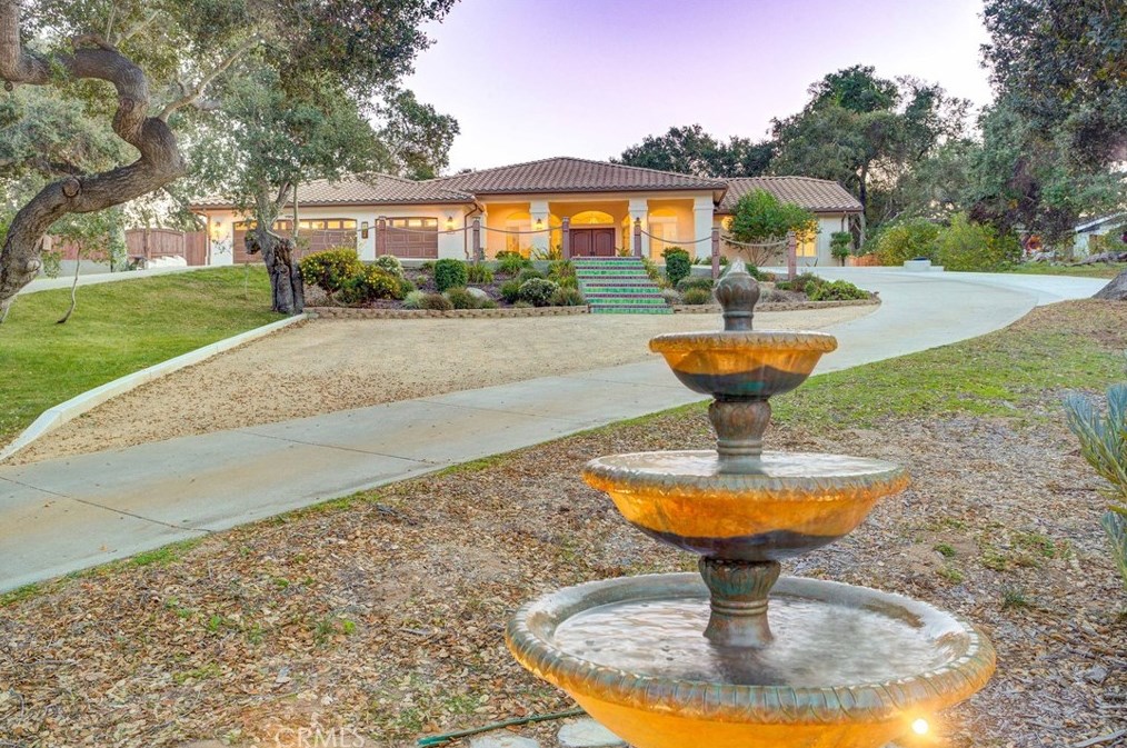 711 Whimbrel Ct, Nipomo, CA 93444