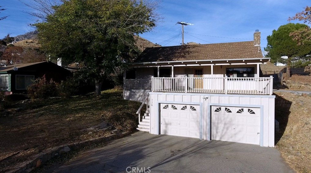 136 Sycamore Dr, Wofford Heights, CA 93285-9612