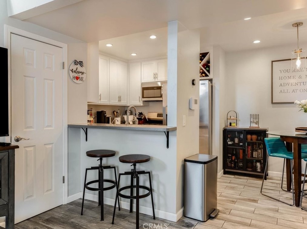 2433 Country Ln, Santa Maria CA  93455-1655 exterior