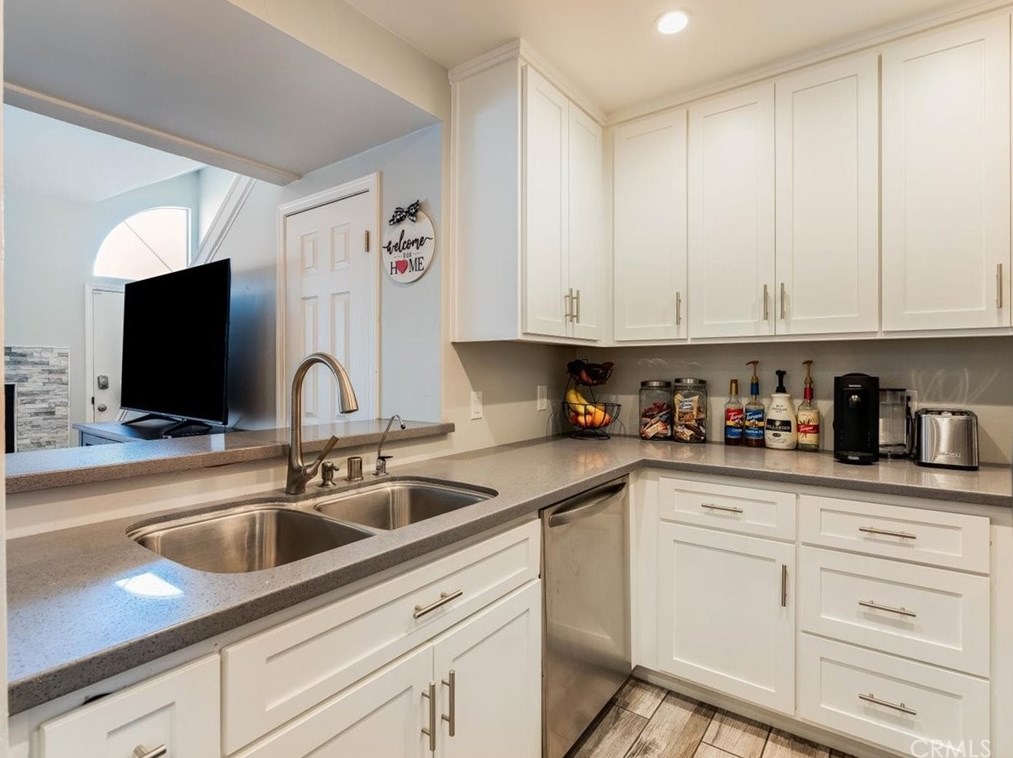 2433 Country Ln, Santa Maria CA  93455-1655 exterior