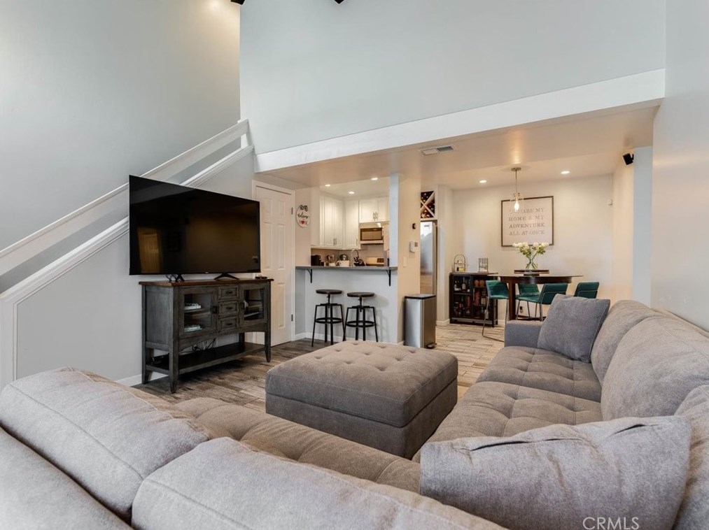 2433 Country Ln, Santa Maria CA  93455-1655 exterior