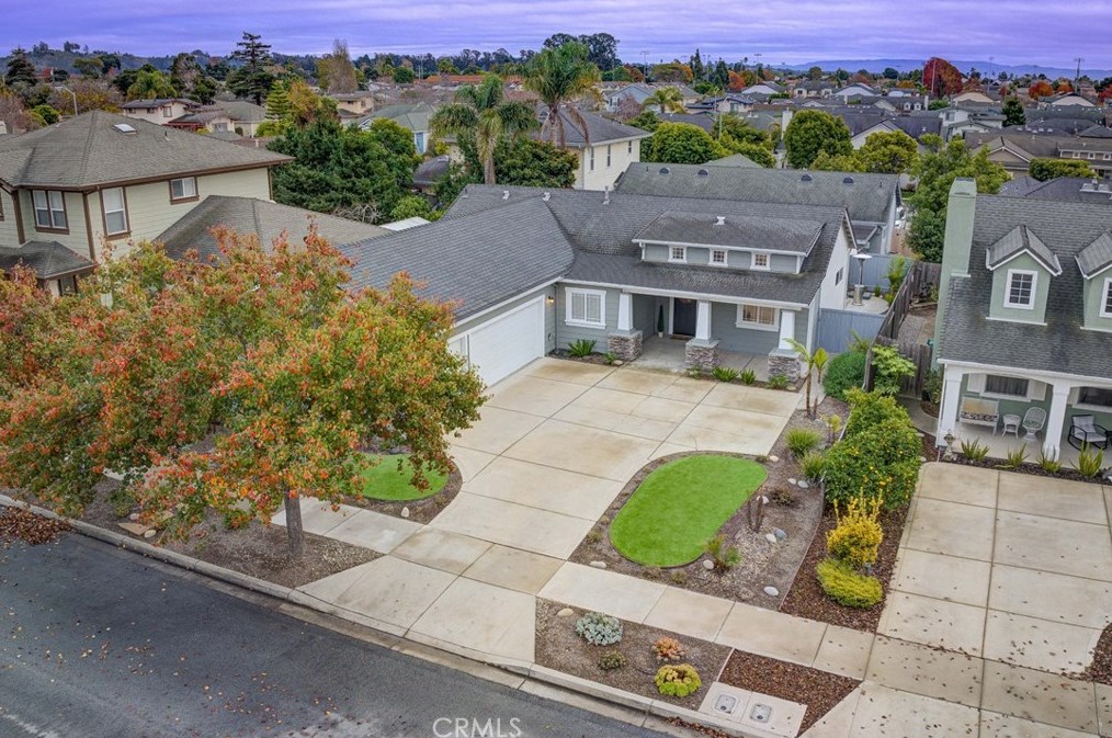 1435 Blackberry Ave, Pismo Beach CA  93420-6706 exterior