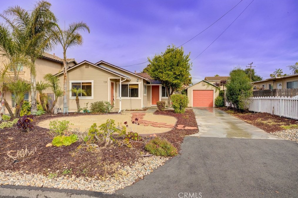 729 Trouville Ave, Pismo Beach, CA 93433-2645