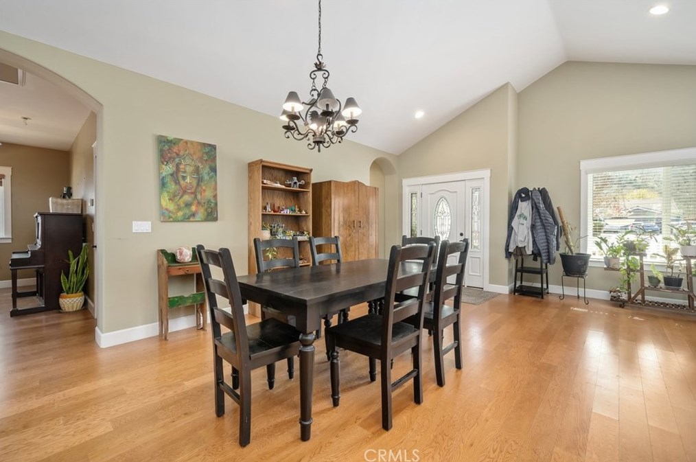 1857 Southfork Pl, Lake Nacimiento CA  93446-4260 exterior