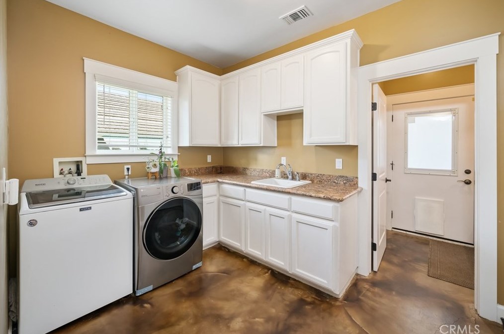 1857 Southfork Pl, Lake Nacimiento CA  93446-4260 exterior