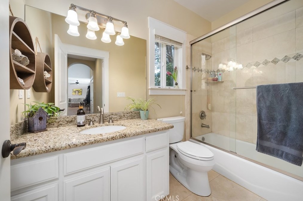 1857 Southfork Pl, Lake Nacimiento CA  93446-4260 exterior