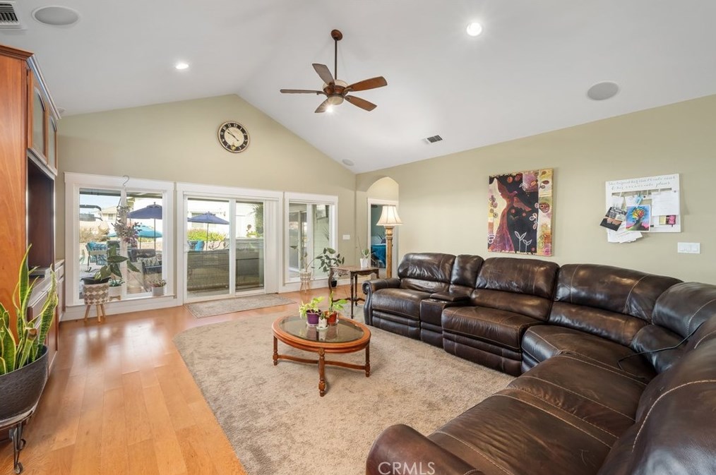 1857 Southfork Pl, Lake Nacimiento CA  93446-4260 exterior