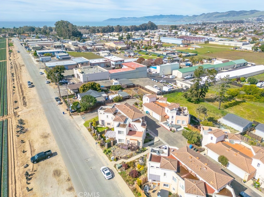 1248 Aberdeen Ct, Pismo Beach CA  93433-3103 exterior