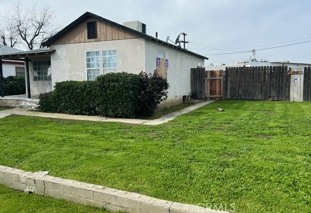 2111 Carrere St, Bakersfield, CA 93308-2601