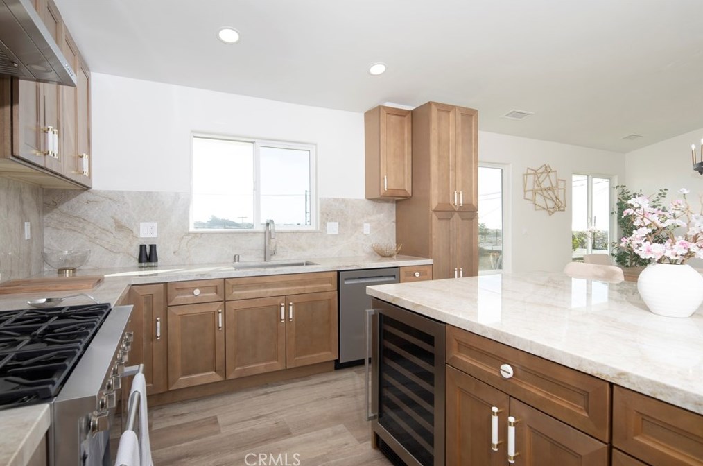 338 6th St, Pismo Beach CA  93433-1632 exterior