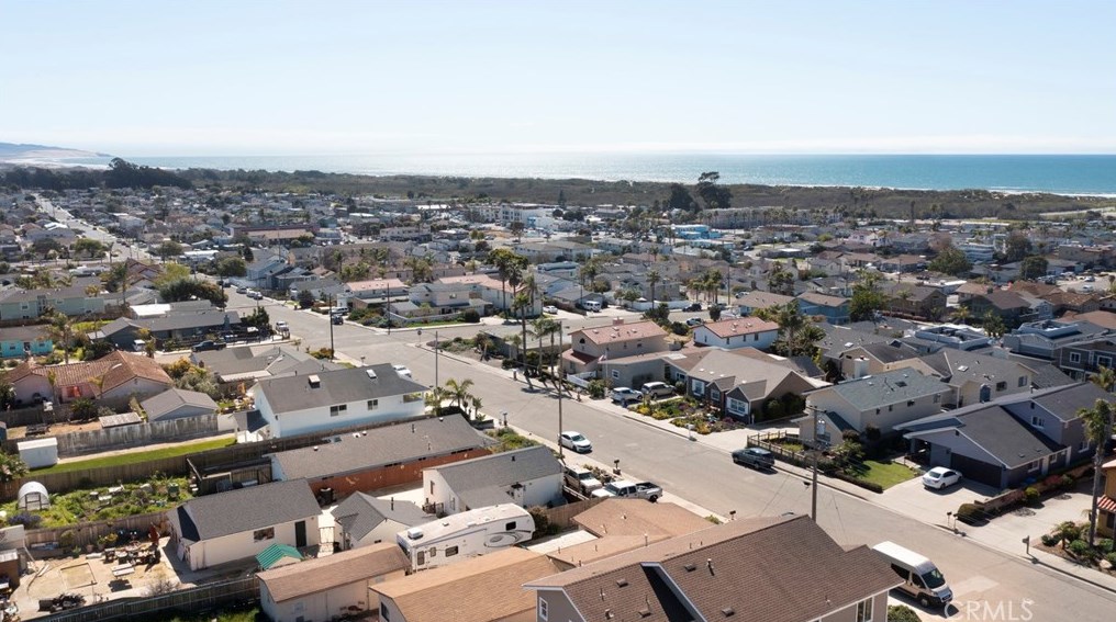 338 6th St, Pismo Beach CA  93433-1632 exterior