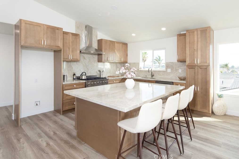 338 6th St, Pismo Beach CA  93433-1632 exterior