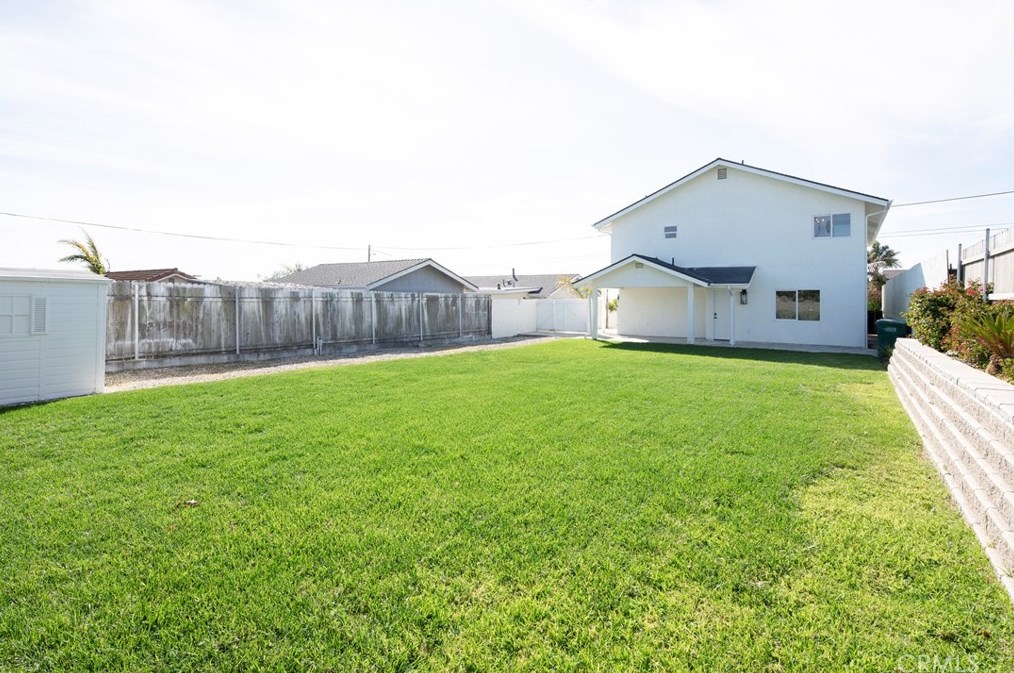 338 6th St, Pismo Beach CA  93433-1632 exterior