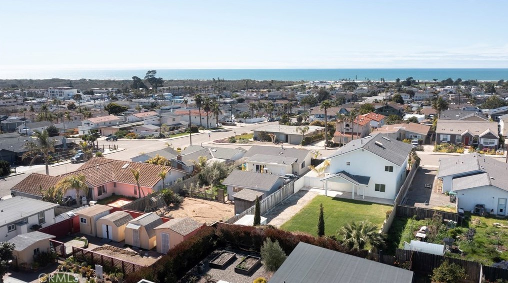 338 6th St, Pismo Beach CA  93433-1632 exterior