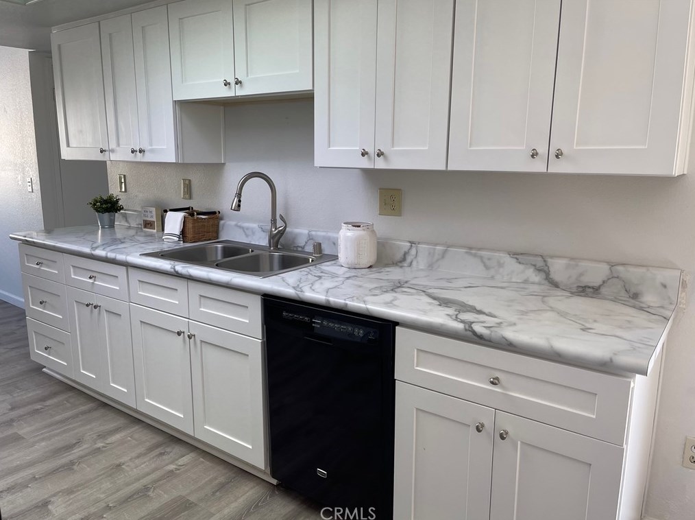 1840 Kimberly Dr, Lake Nacimiento, CA 93446