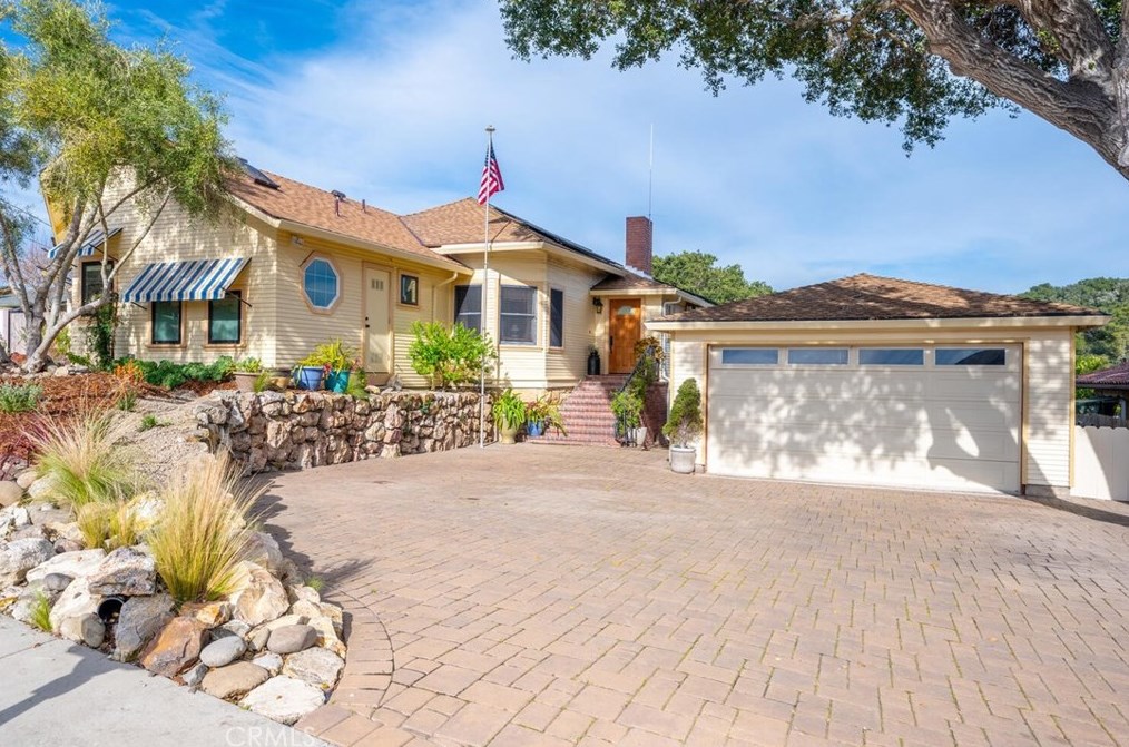 222 Mckinley St, Pismo Beach, CA 93420-2836